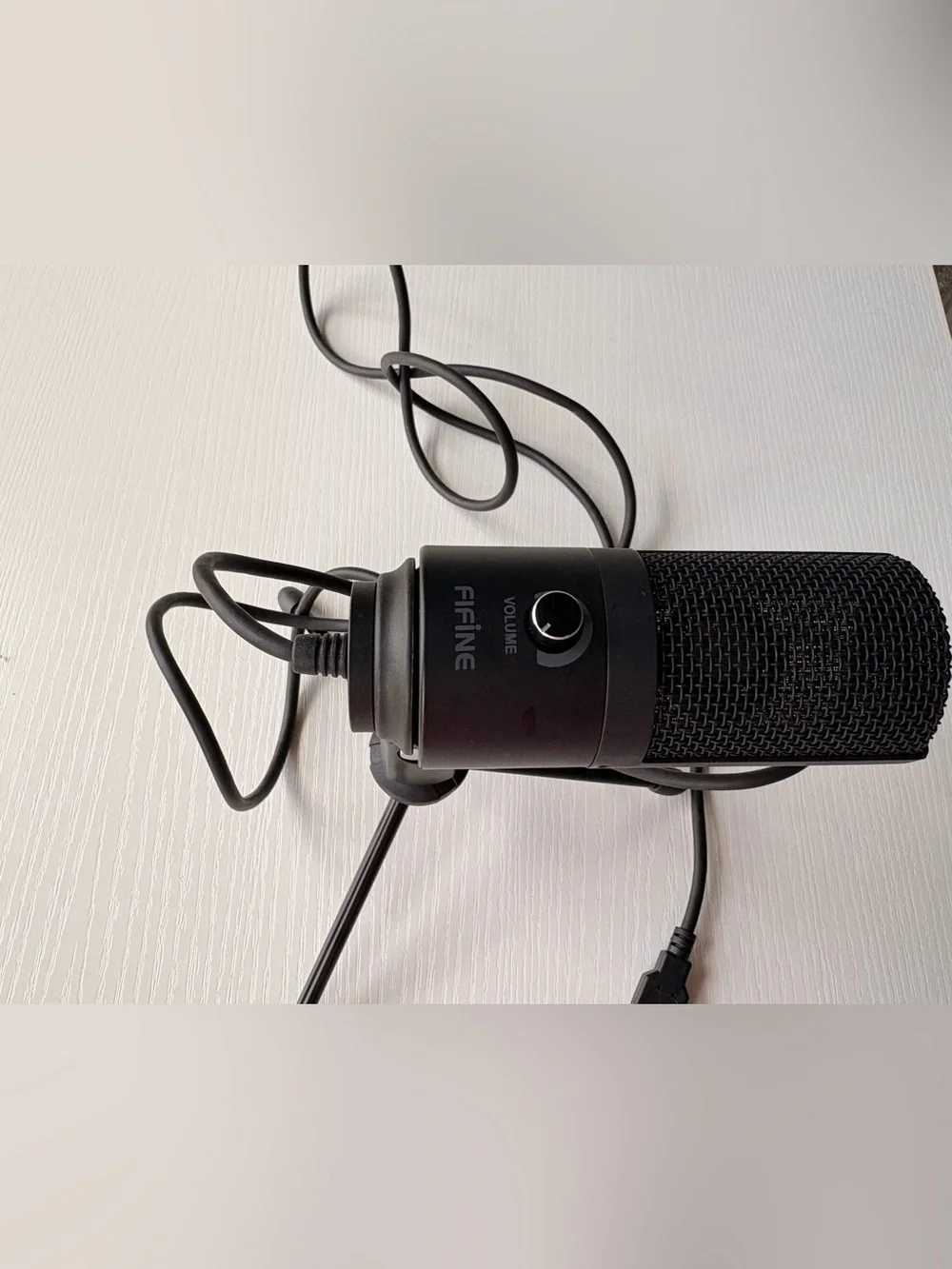 Fifine.-Portable Black Desktop Microphone with Tripod Stand